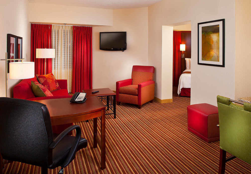 Sonesta Simply Suites Memphis East Poplar Pike Exterior foto